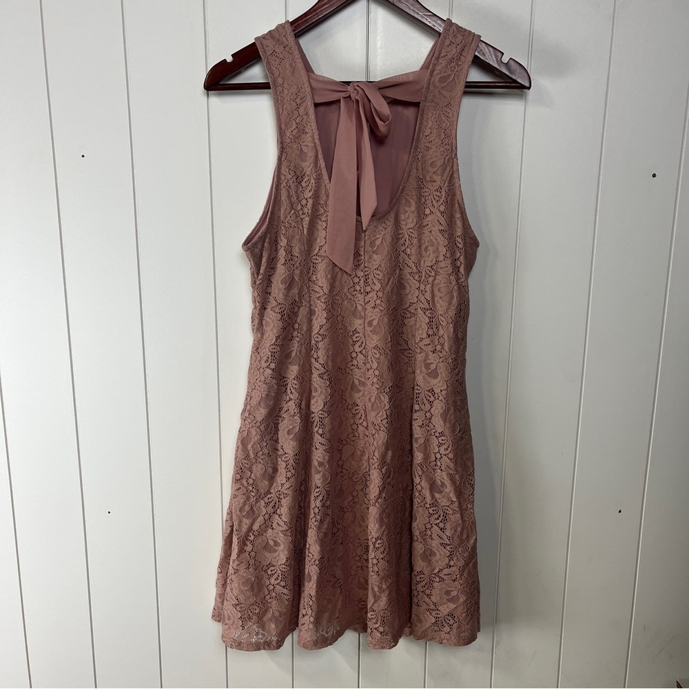 Speechless lace blush pink dress - Picture 3 of 4